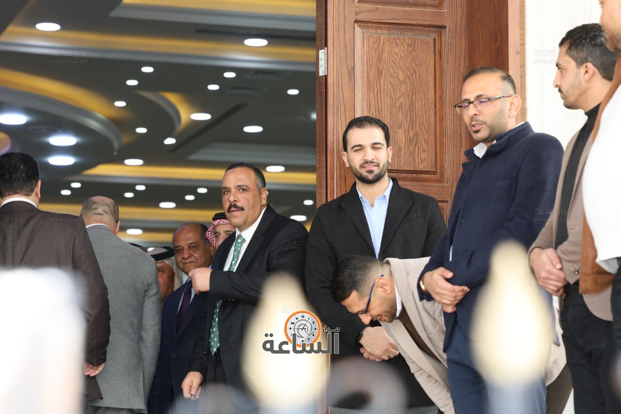 Madar Al-Saa Images 0.4103125496534322