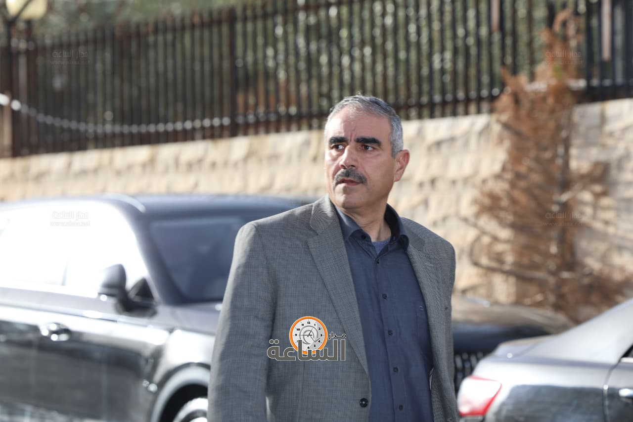 Madar Al-Saa Images 0.7320683140016928