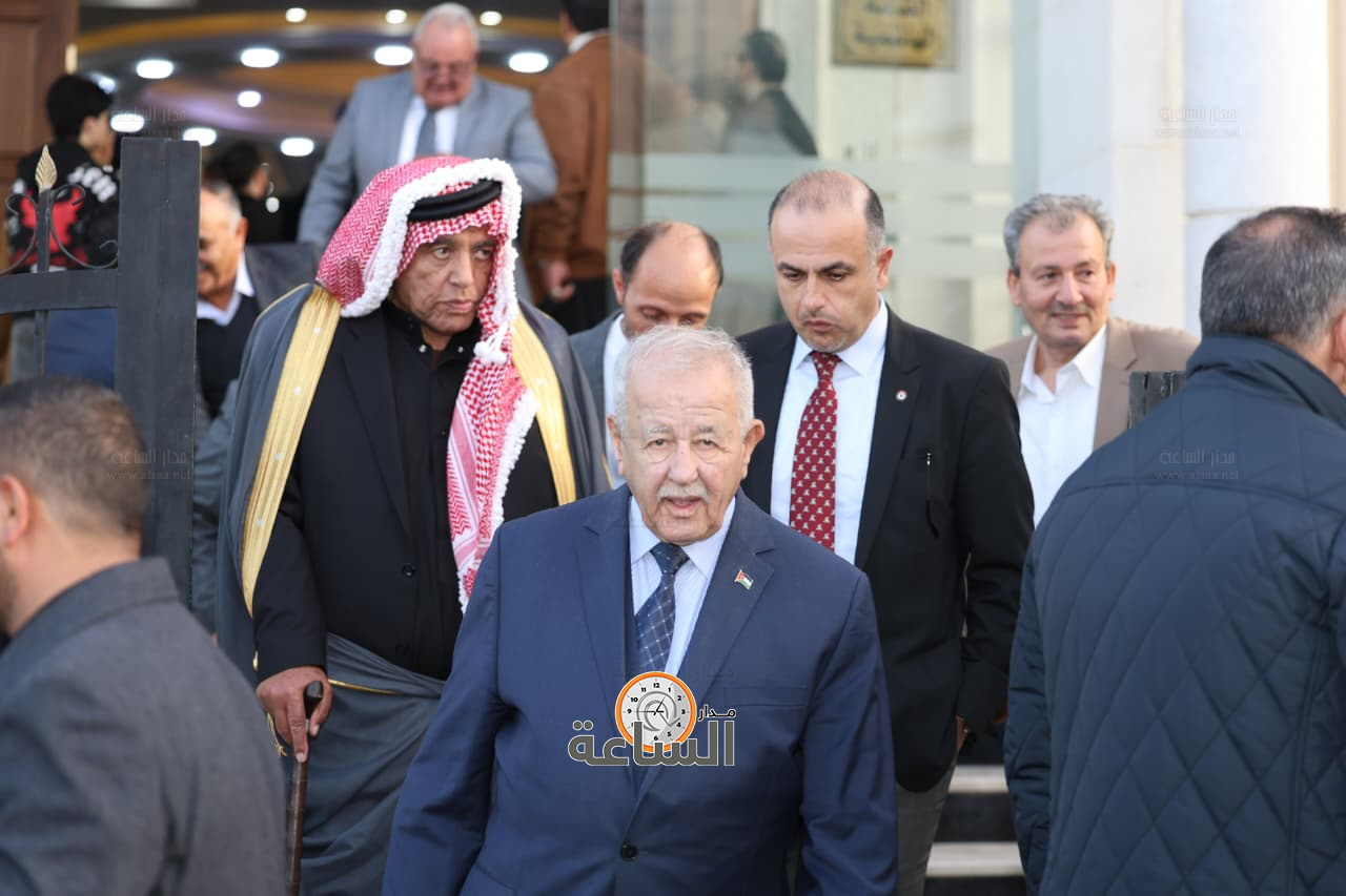 Madar Al-Saa Images 0.7959820563263476