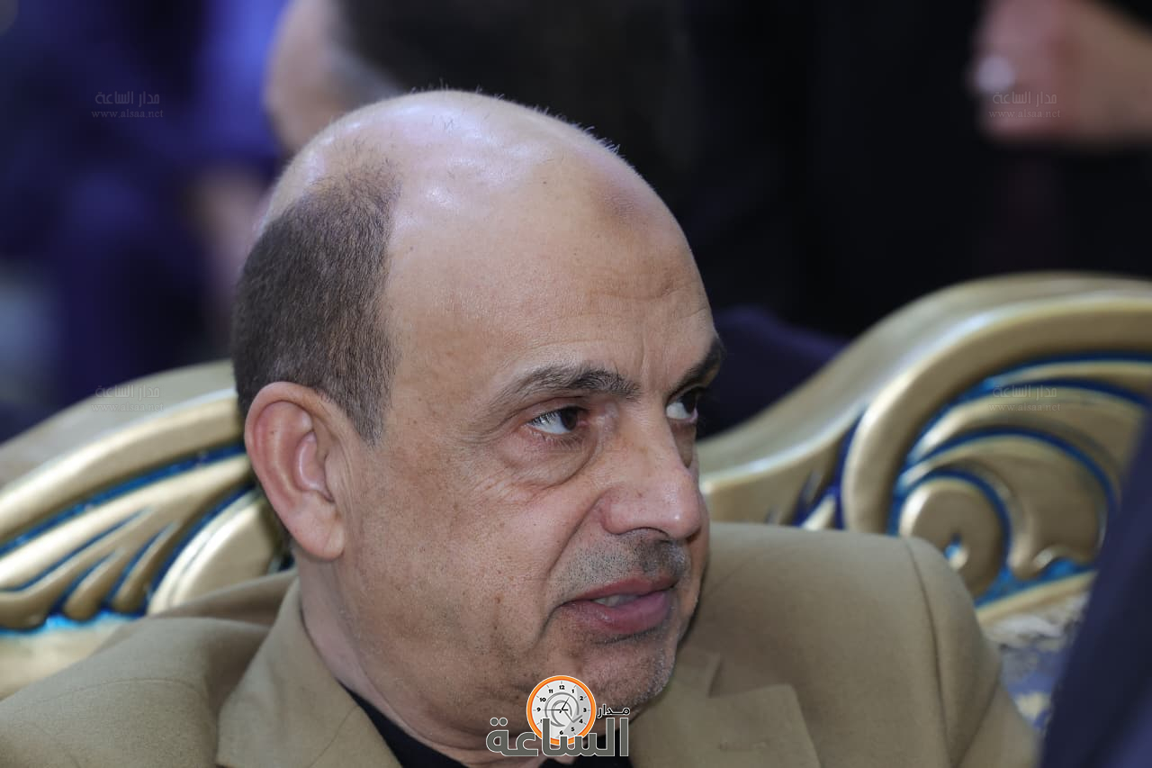 Madar Al-Saa Images 0.4914907359647469