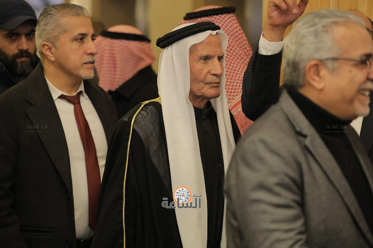 Madar Al-Saa Images 0.4215071376699092