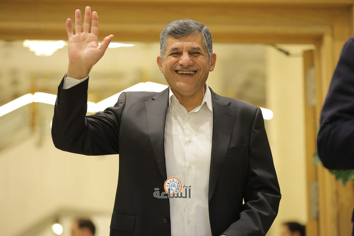 Madar Al-Saa Images 0.9157325894939746