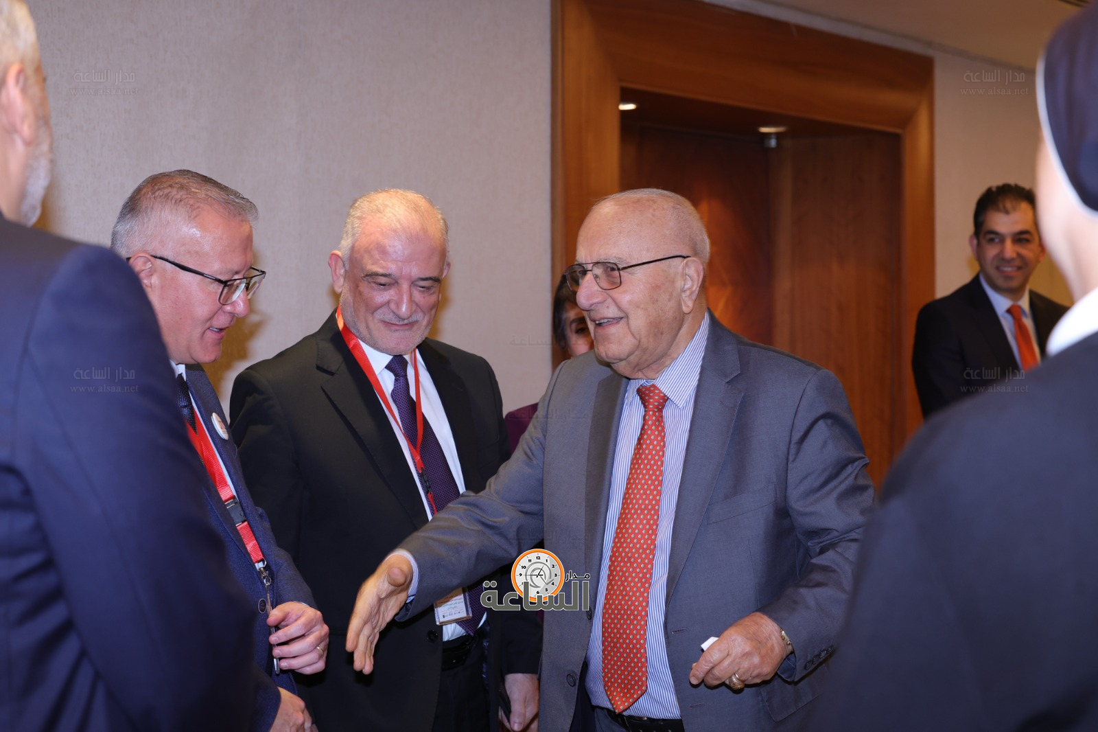 Madar Al-Saa Images 0.7407894216739077