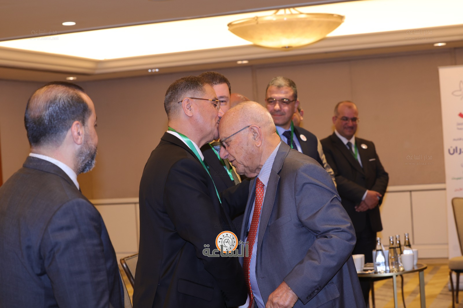 Madar Al-Saa Images 0.016405250869652055