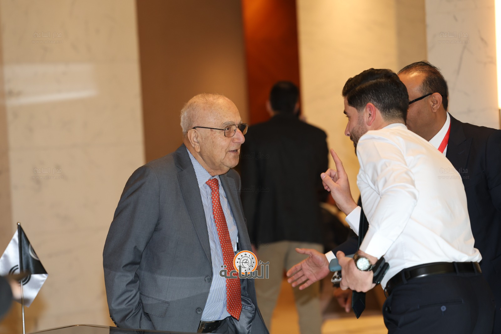 Madar Al-Saa Images 0.4198360025958505