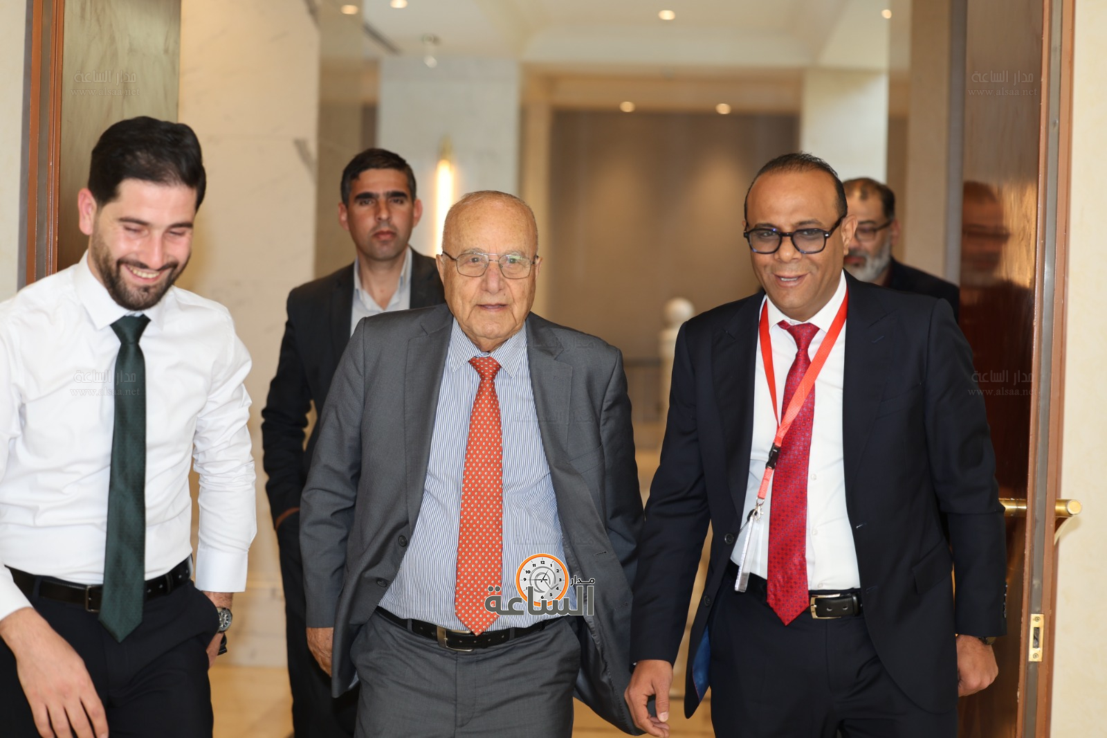 Madar Al-Saa Images 0.3692394853112734