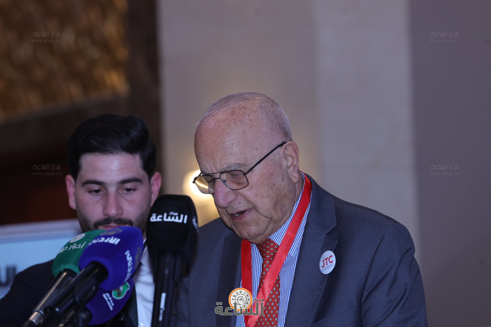 Madar Al-Saa Images 0.24437537994092928