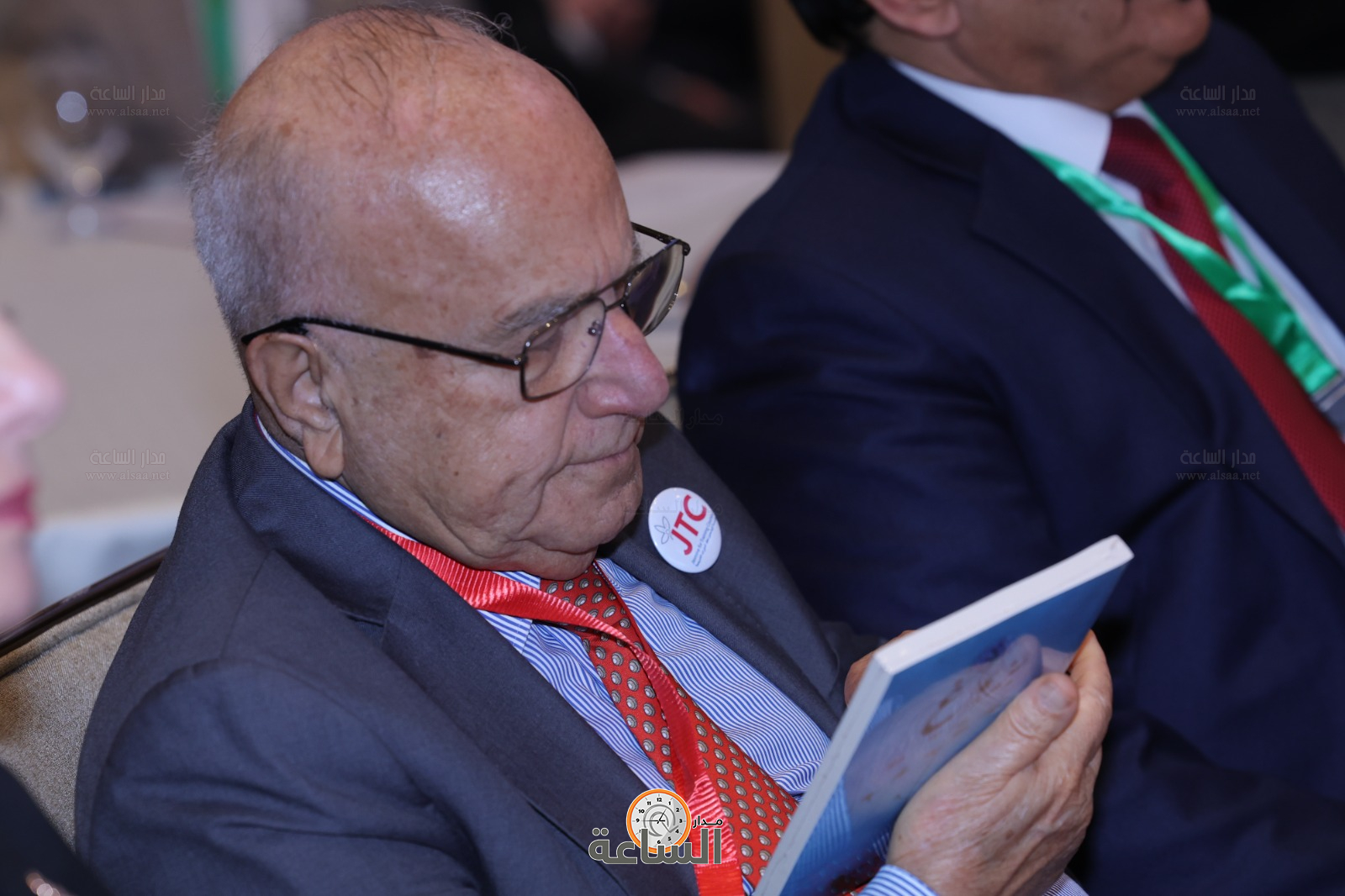 Madar Al-Saa Images 0.5835570265268125