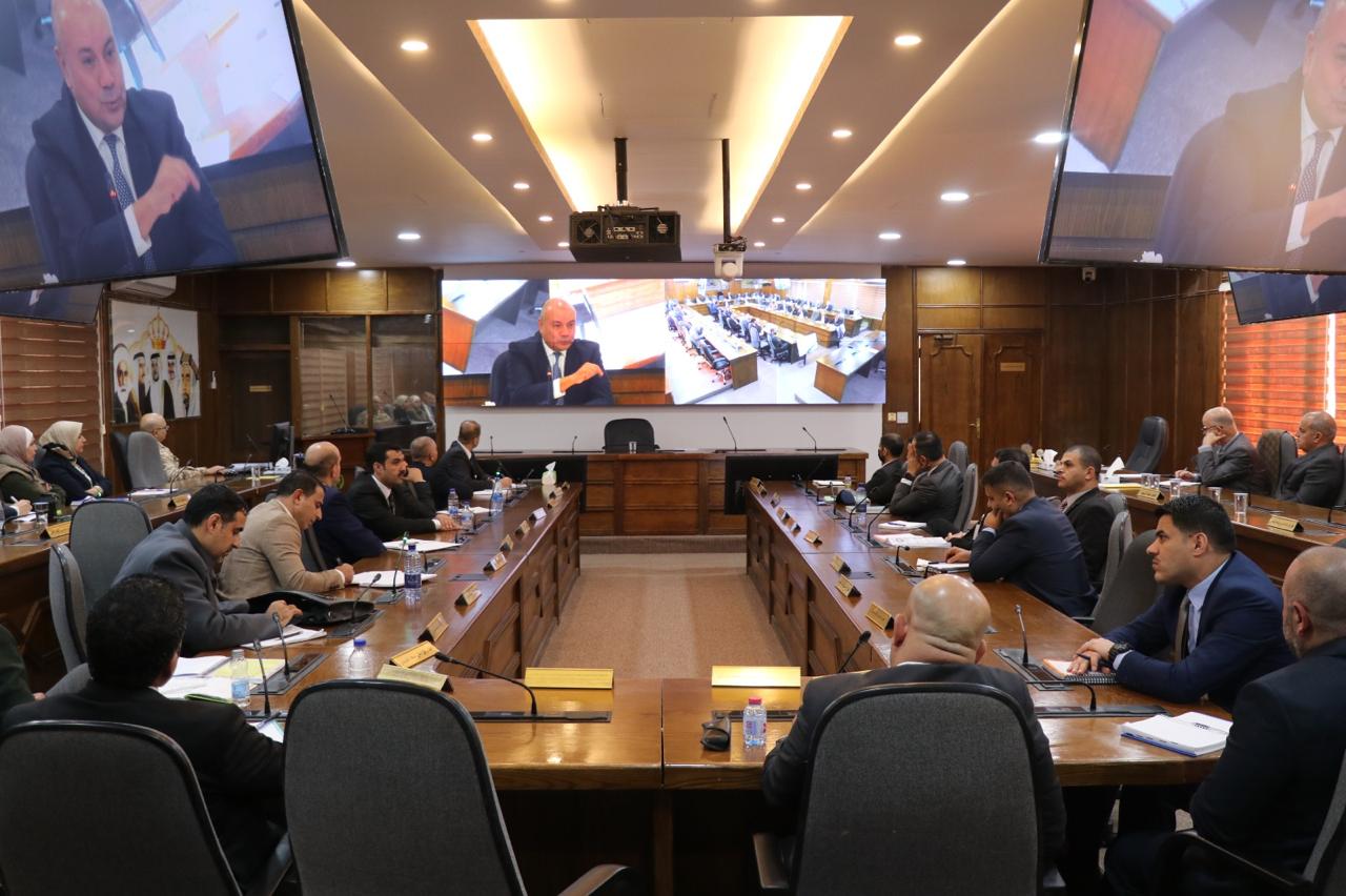 Madar Al-Saa Images 0.5890807988553571