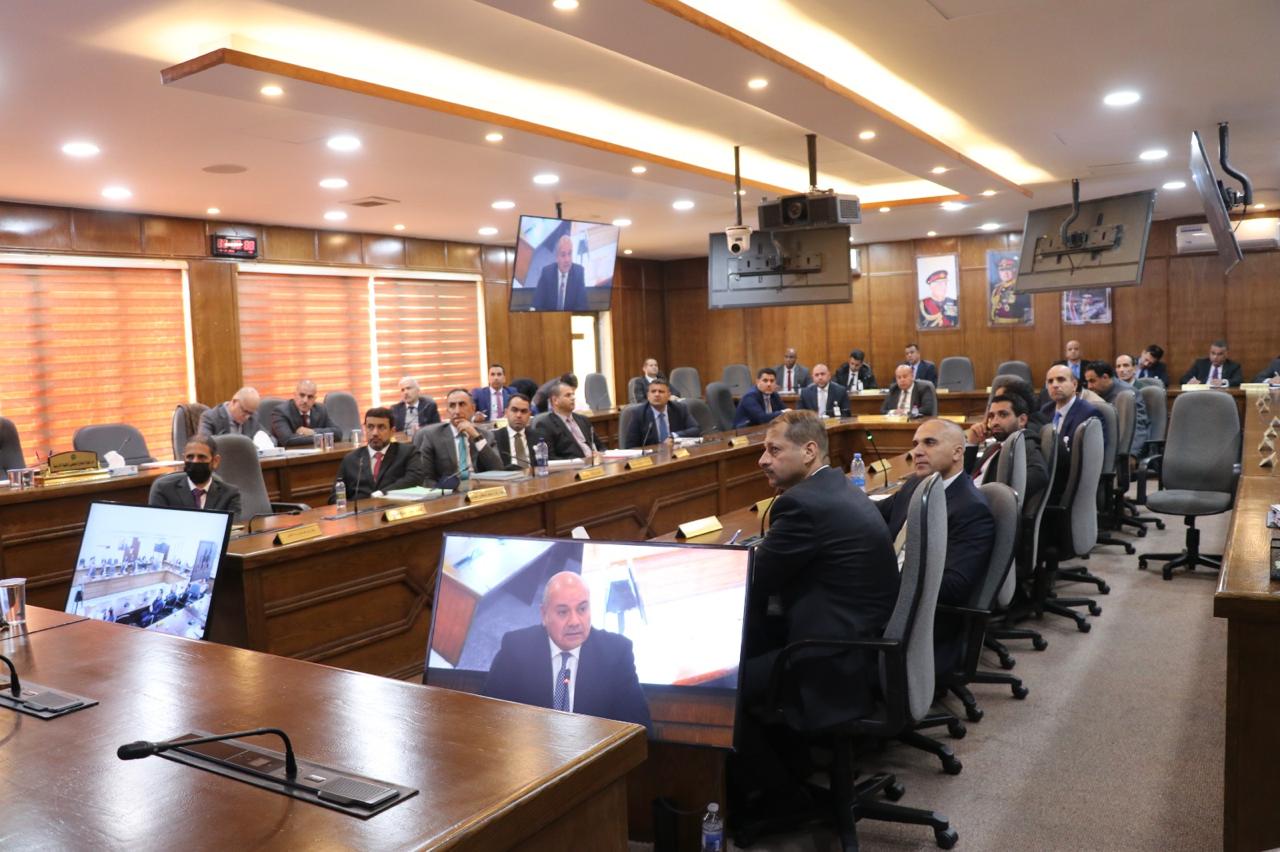 Madar Al-Saa Images 0.334065604162594