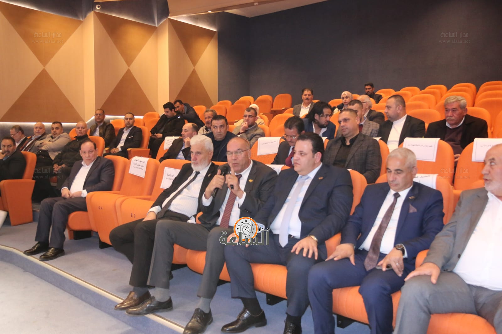 Madar Al-Saa Images 0.05251037427214866