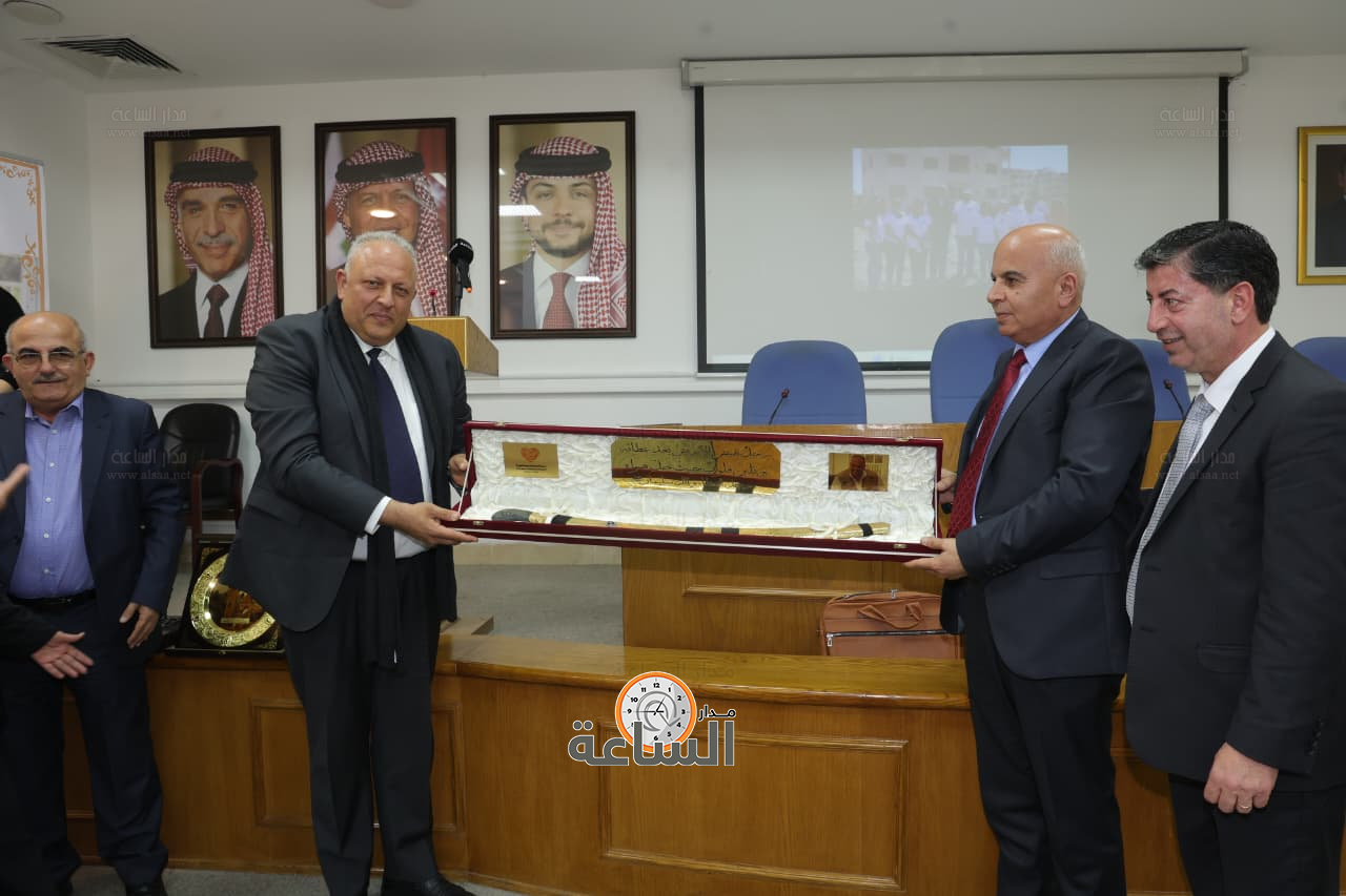 Madar Al-Saa Images 0.1122997431113203