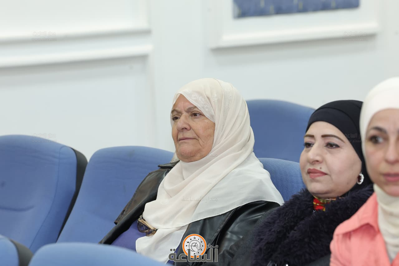 Madar Al-Saa Images 0.3715462848716954