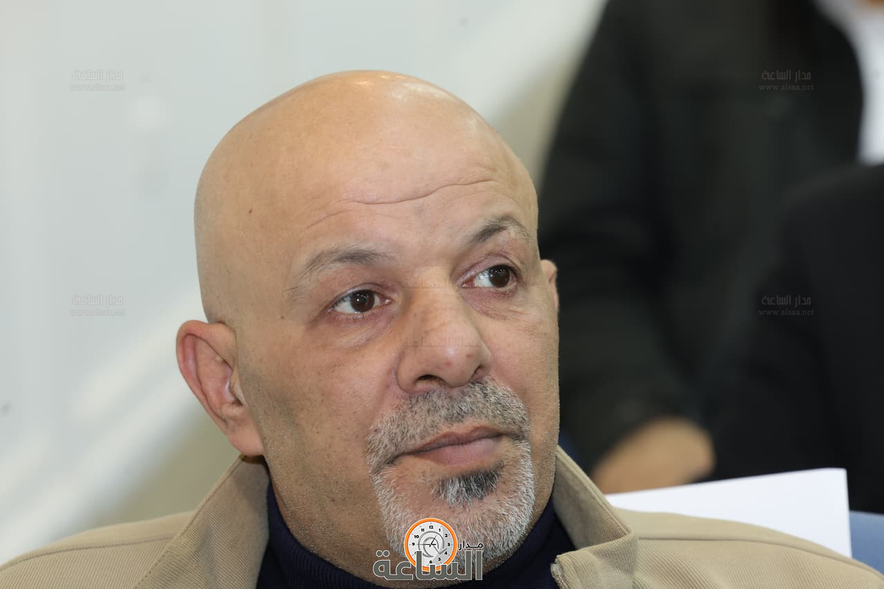 Madar Al-Saa Images 0.46035121309304294