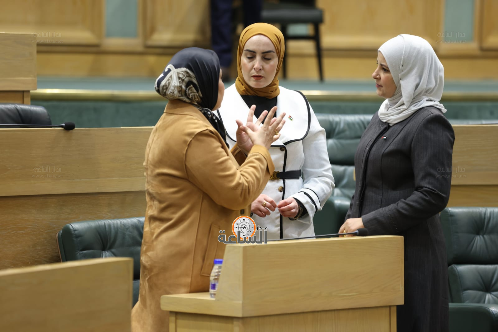 Madar Al-Saa Images 0.1544527100199562