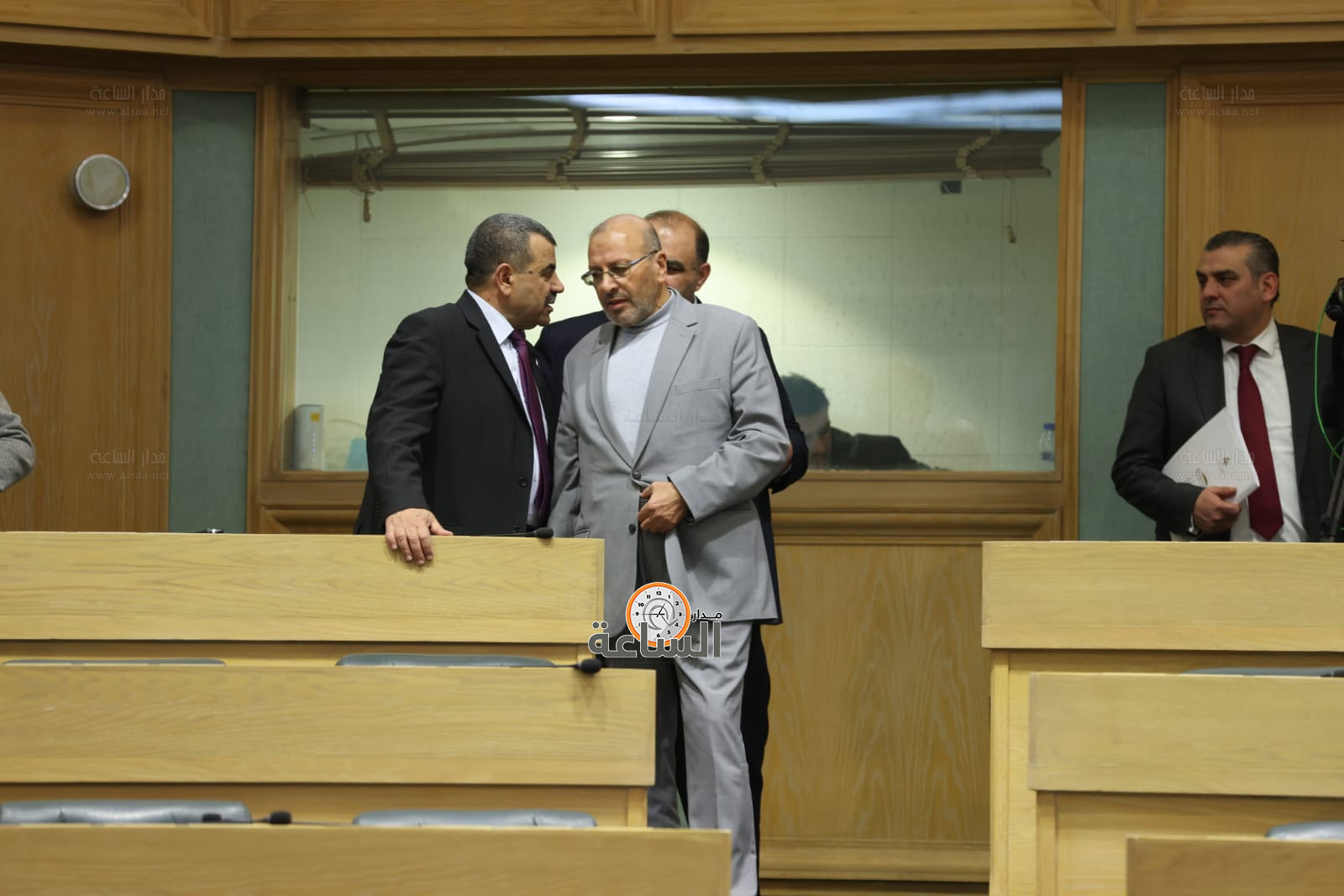 Madar Al-Saa Images 0.4698106094322637