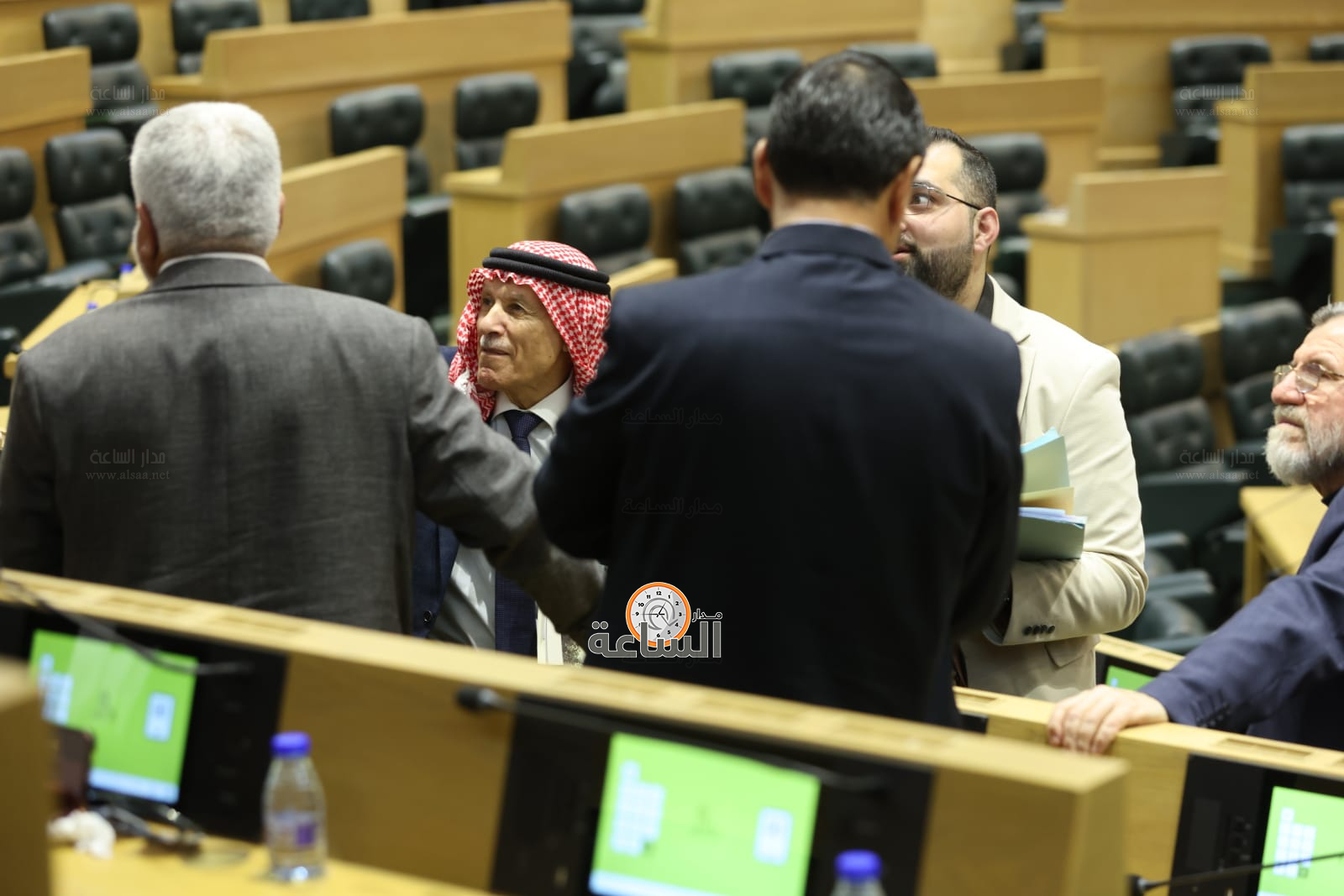 Madar Al-Saa Images 0.7615698596063649