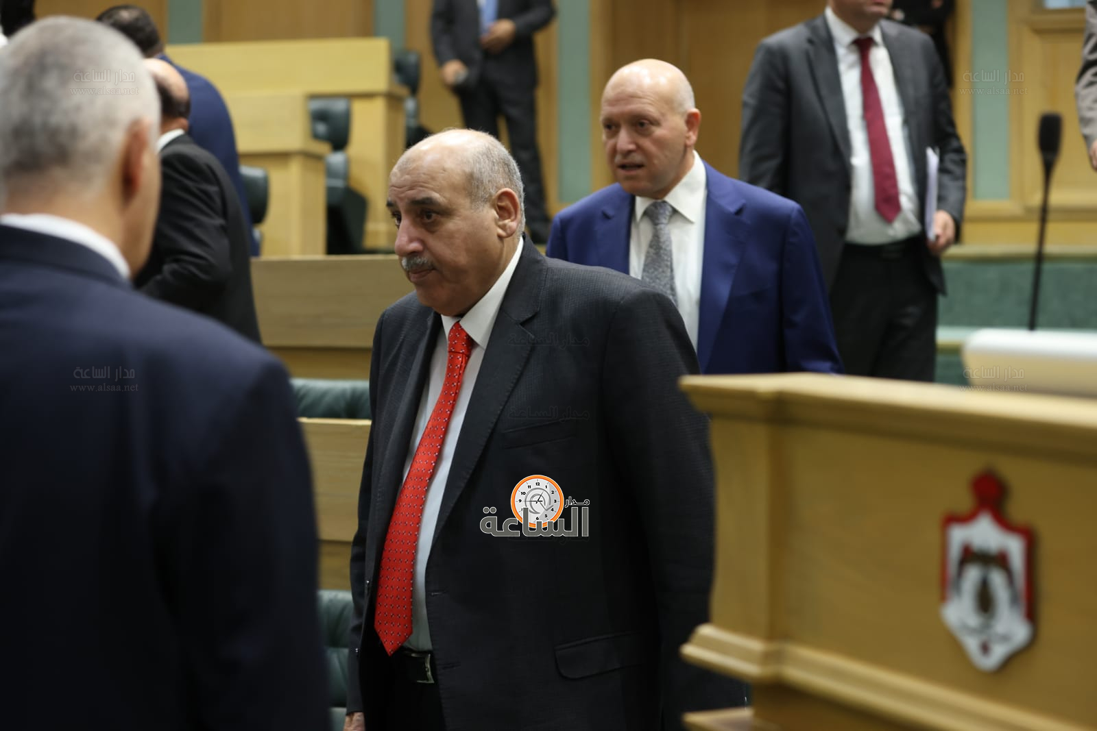 Madar Al-Saa Images 0.911654135957796