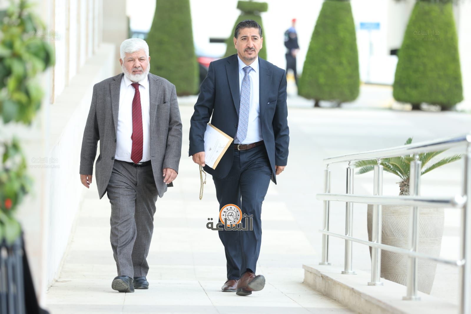 Madar Al-Saa Images 0.43385176013041615