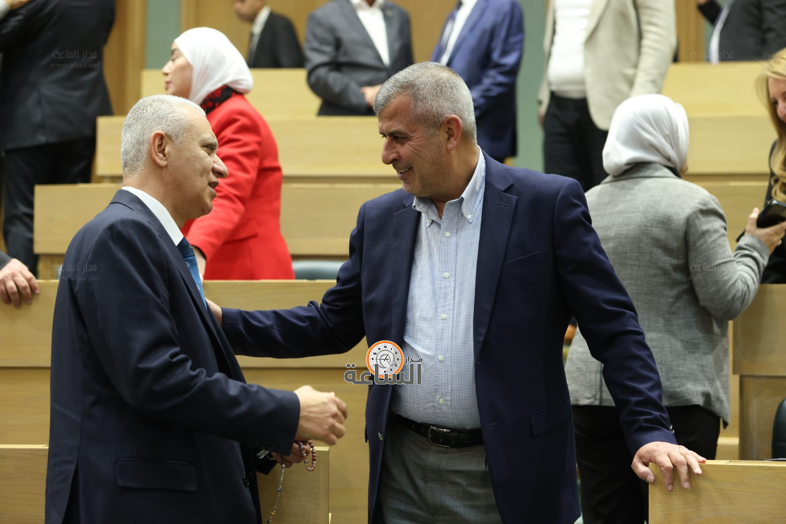 Madar Al-Saa Images 0.8572340853408097