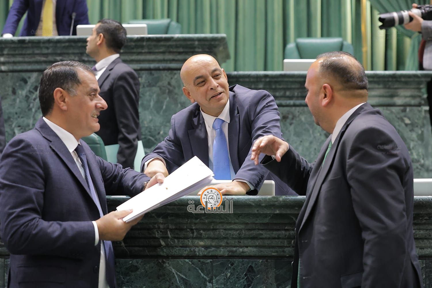 Madar Al-Saa Images 0.11107885916158389