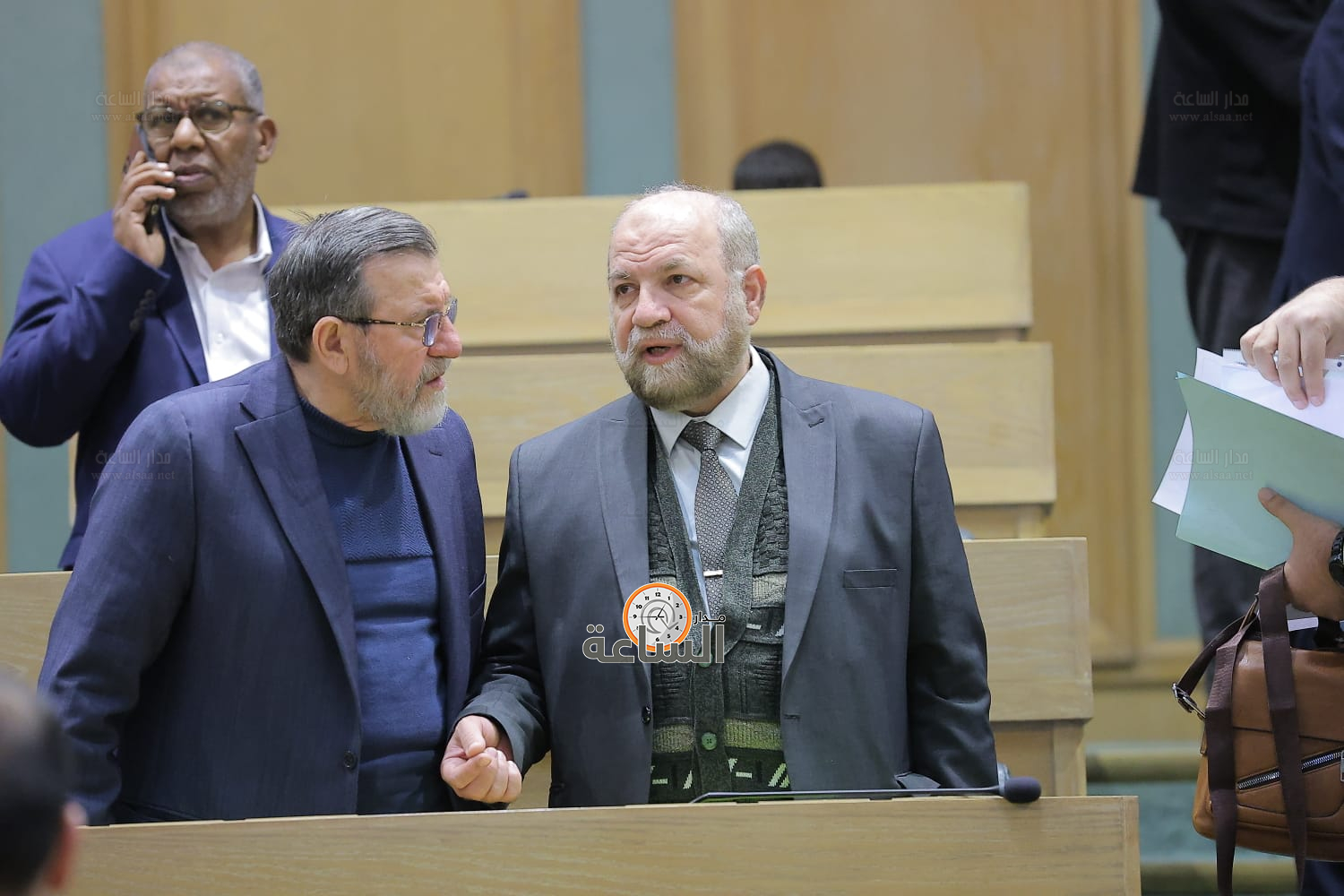 Madar Al-Saa Images 0.4487936072000833