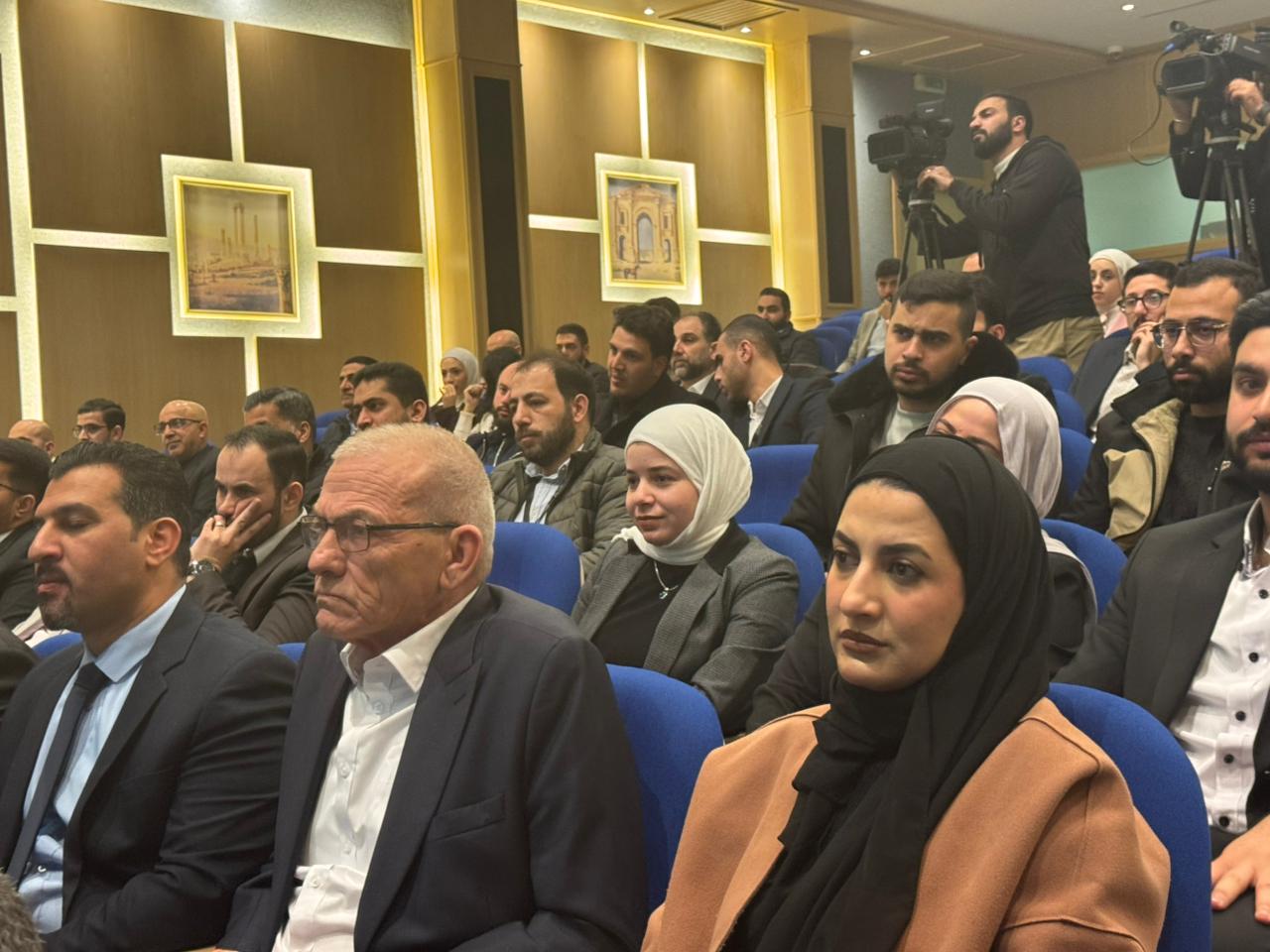 Madar Al-Saa Images 0.005954160971228806