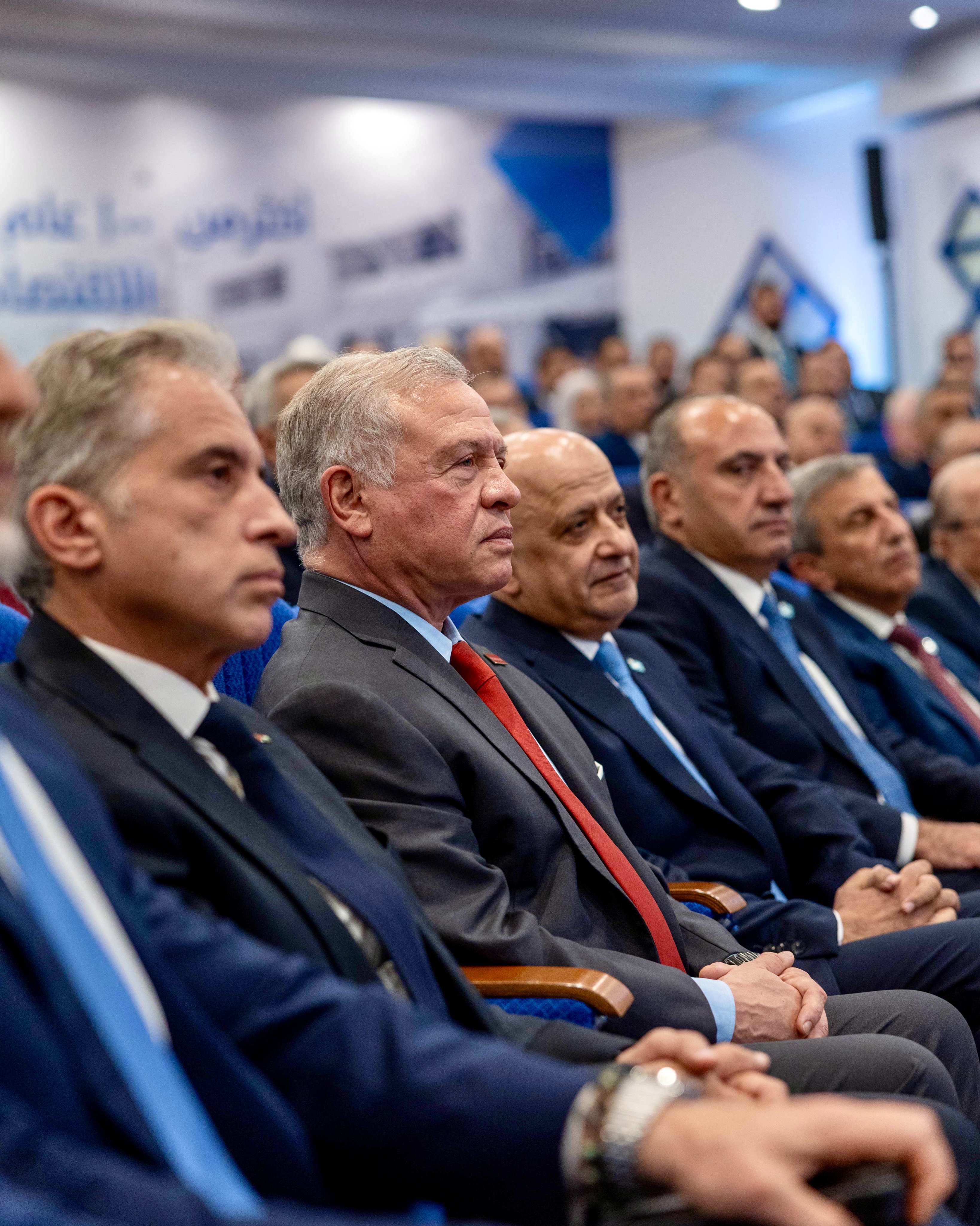 Madar Al-Saa Images 0.6448939176126758