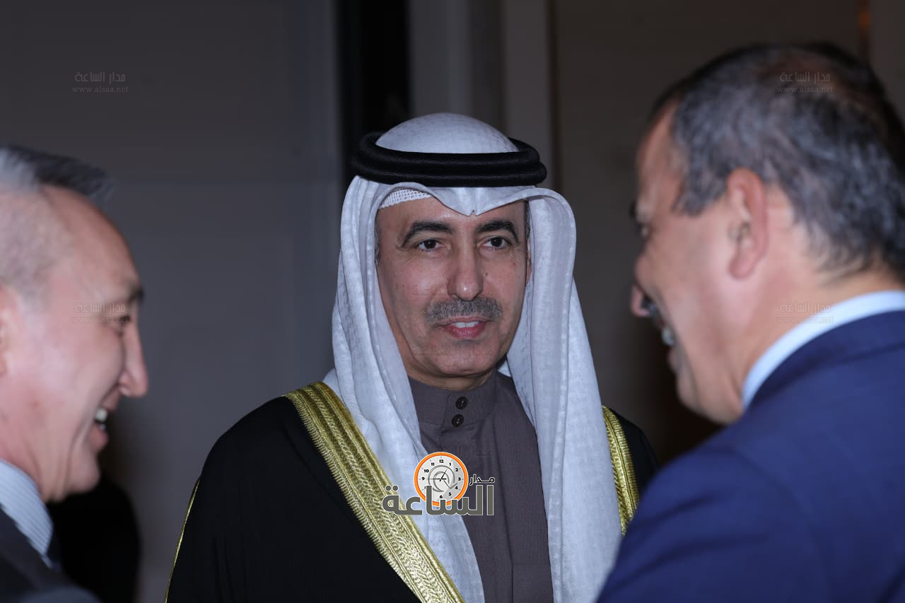 Madar Al-Saa Images 0.17961830766600717