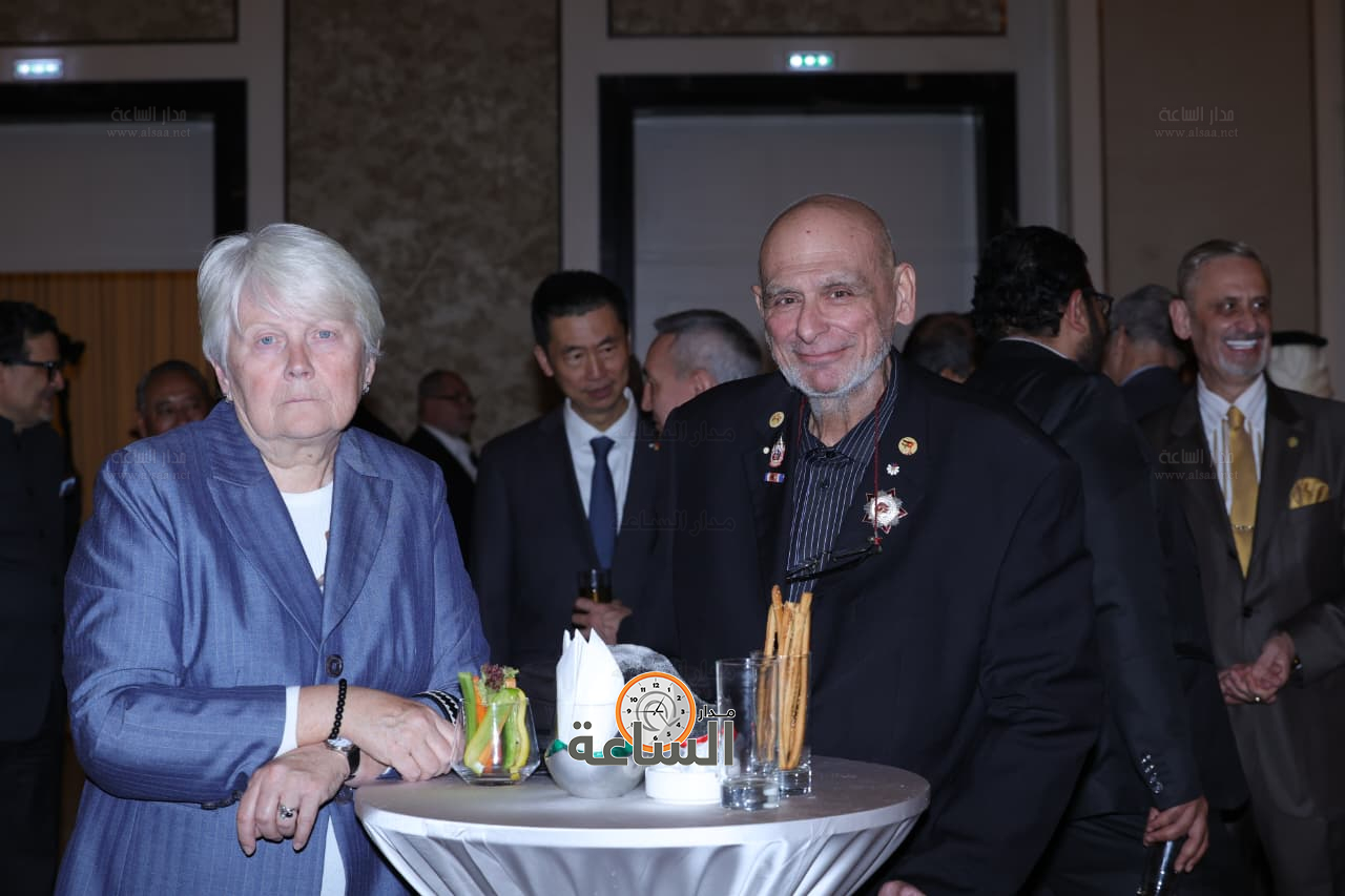 Madar Al-Saa Images 0.5511137642998865