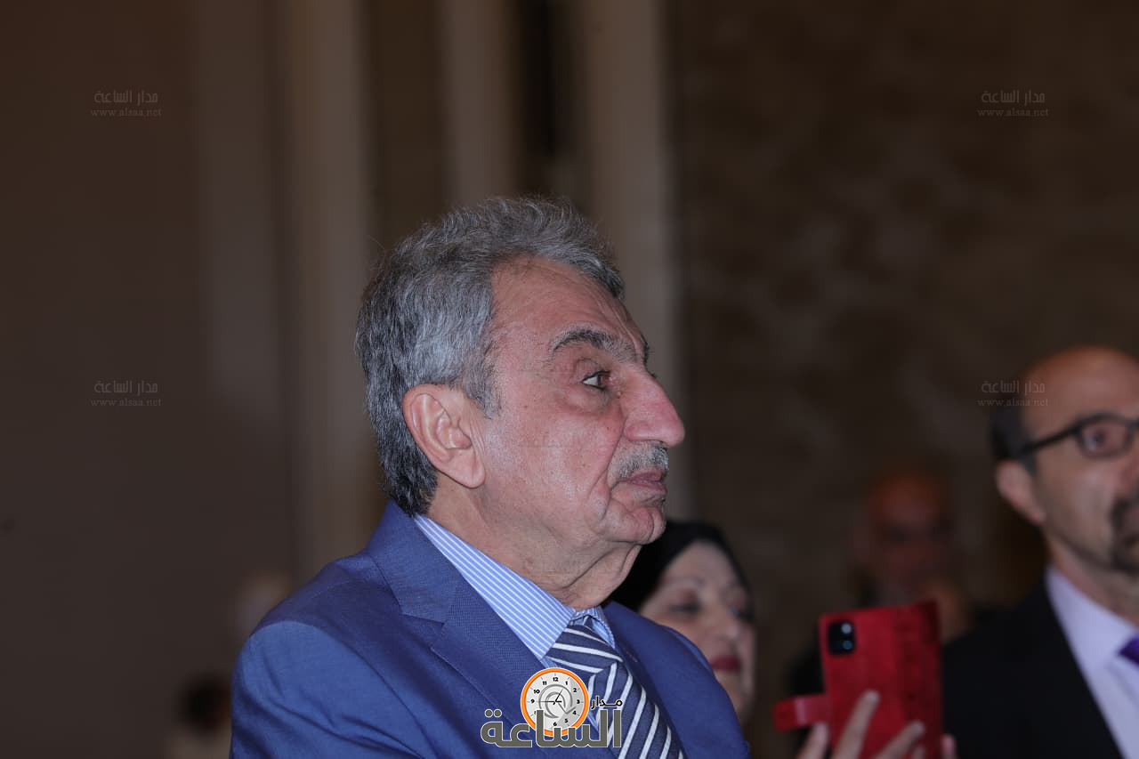 Madar Al-Saa Images 0.42095911282637344