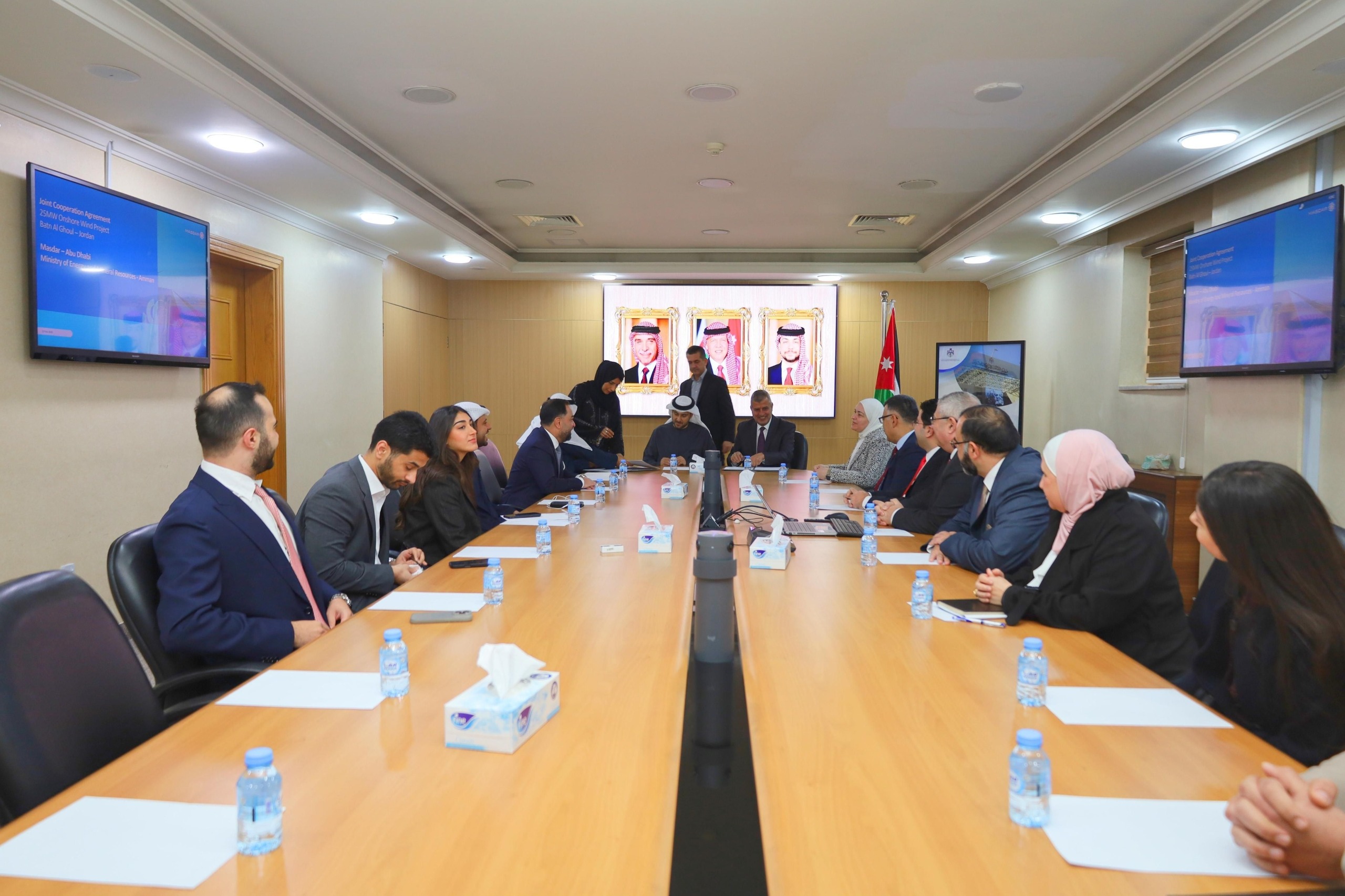 Madar Al-Saa Images 0.9022767932347083