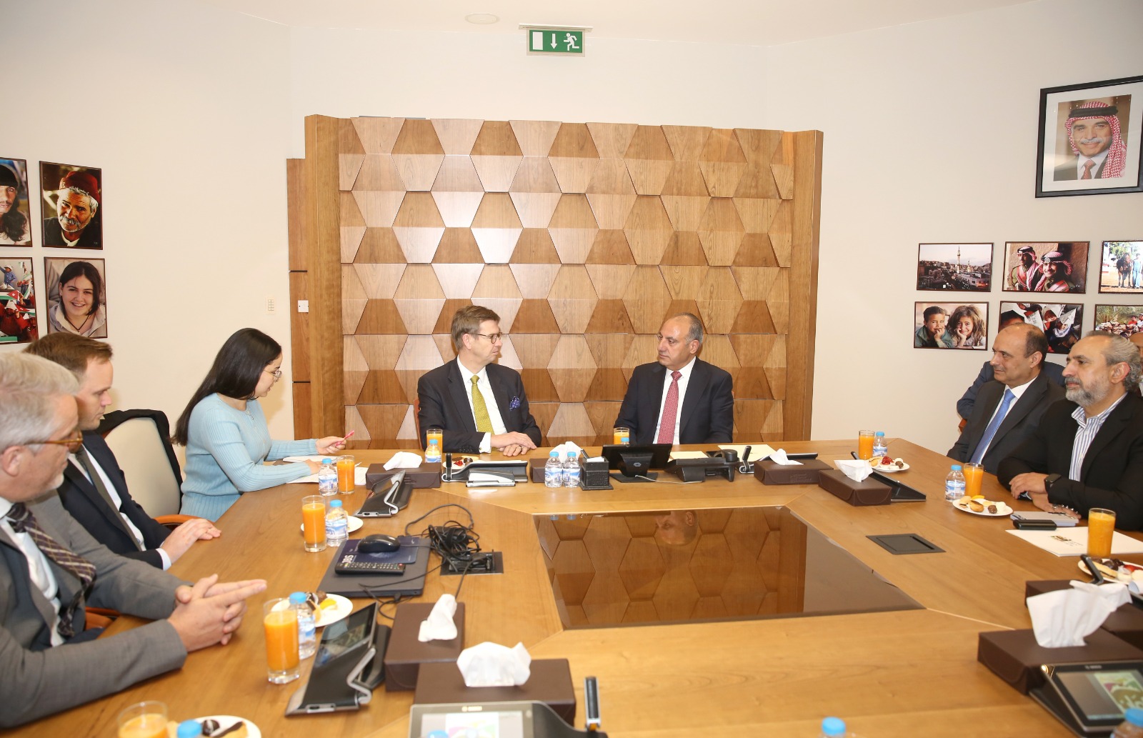 Madar Al-Saa Images 0.6794861629114458