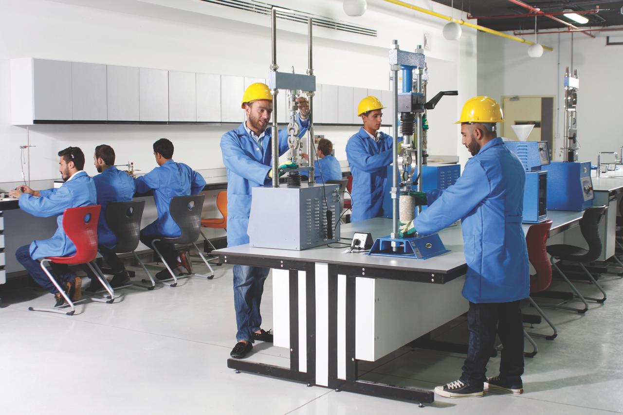 Madar Al-Saa Images 0.7355760716144805