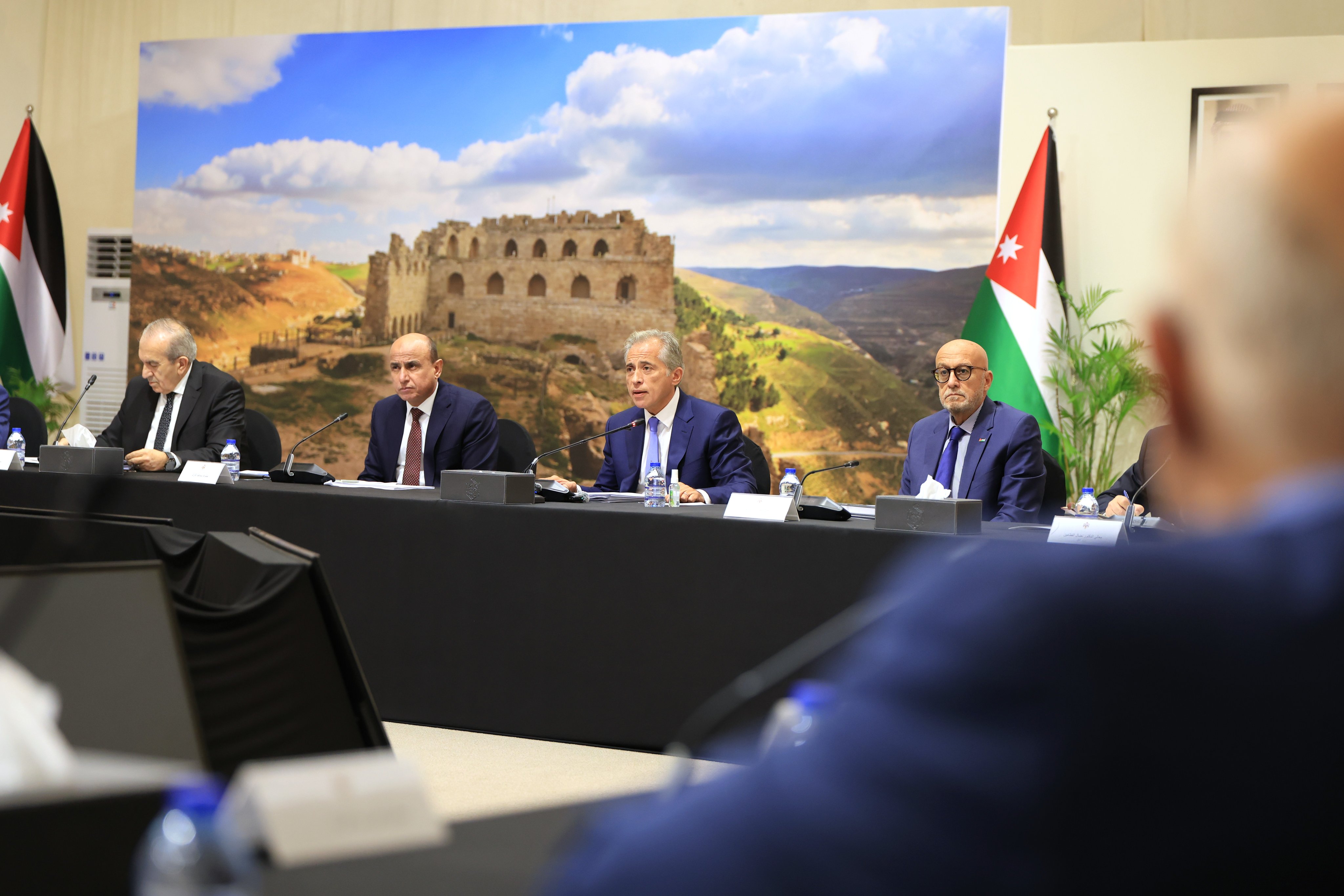 Madar Al-Saa Images 0.13019766772122976