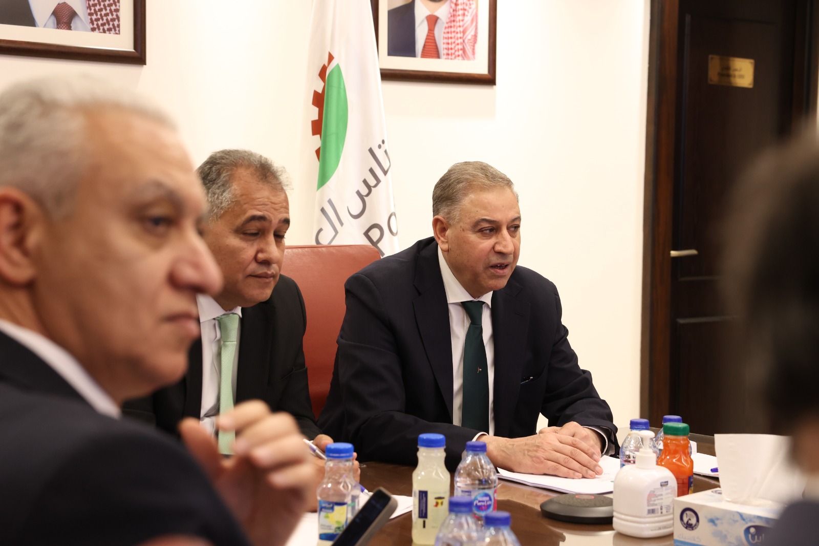 Madar Al-Saa Images 0.2605798286459978