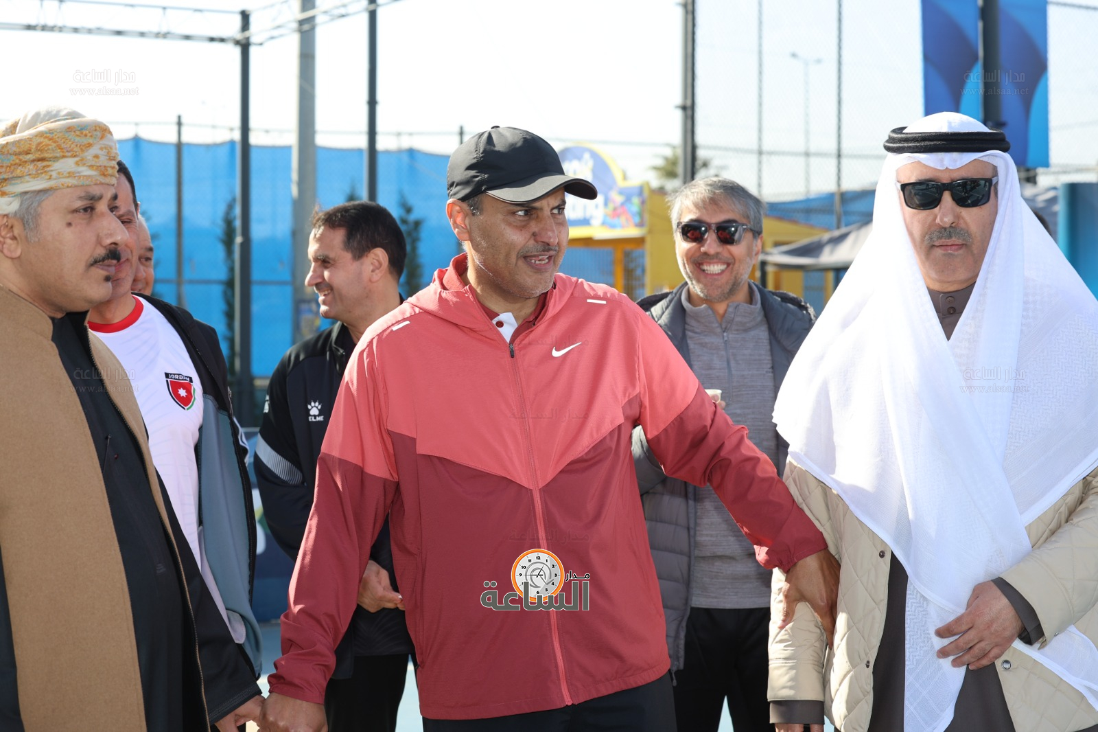 Madar Al-Saa Images 0.003944551642148131