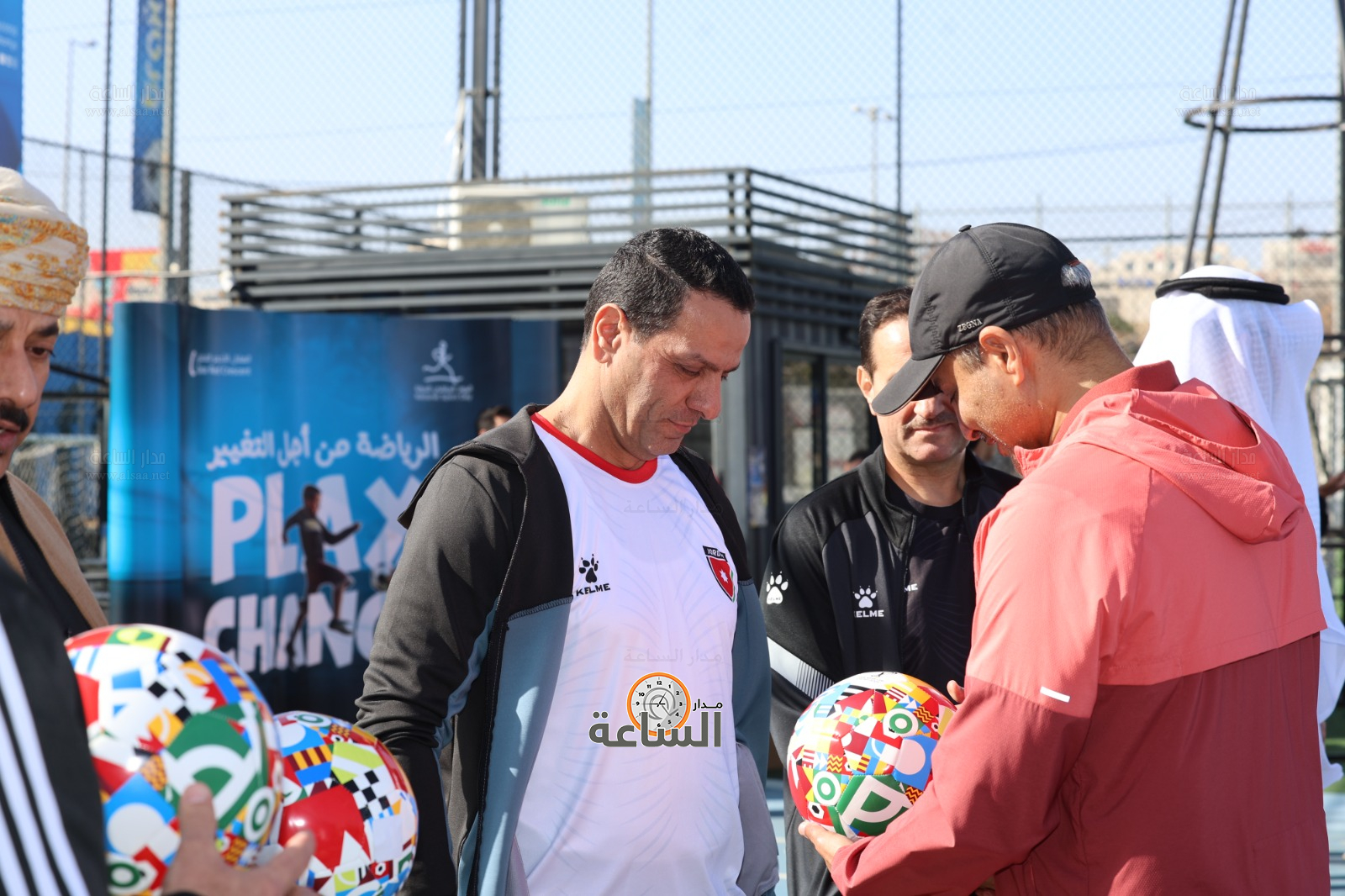 Madar Al-Saa Images 0.5708943273751206