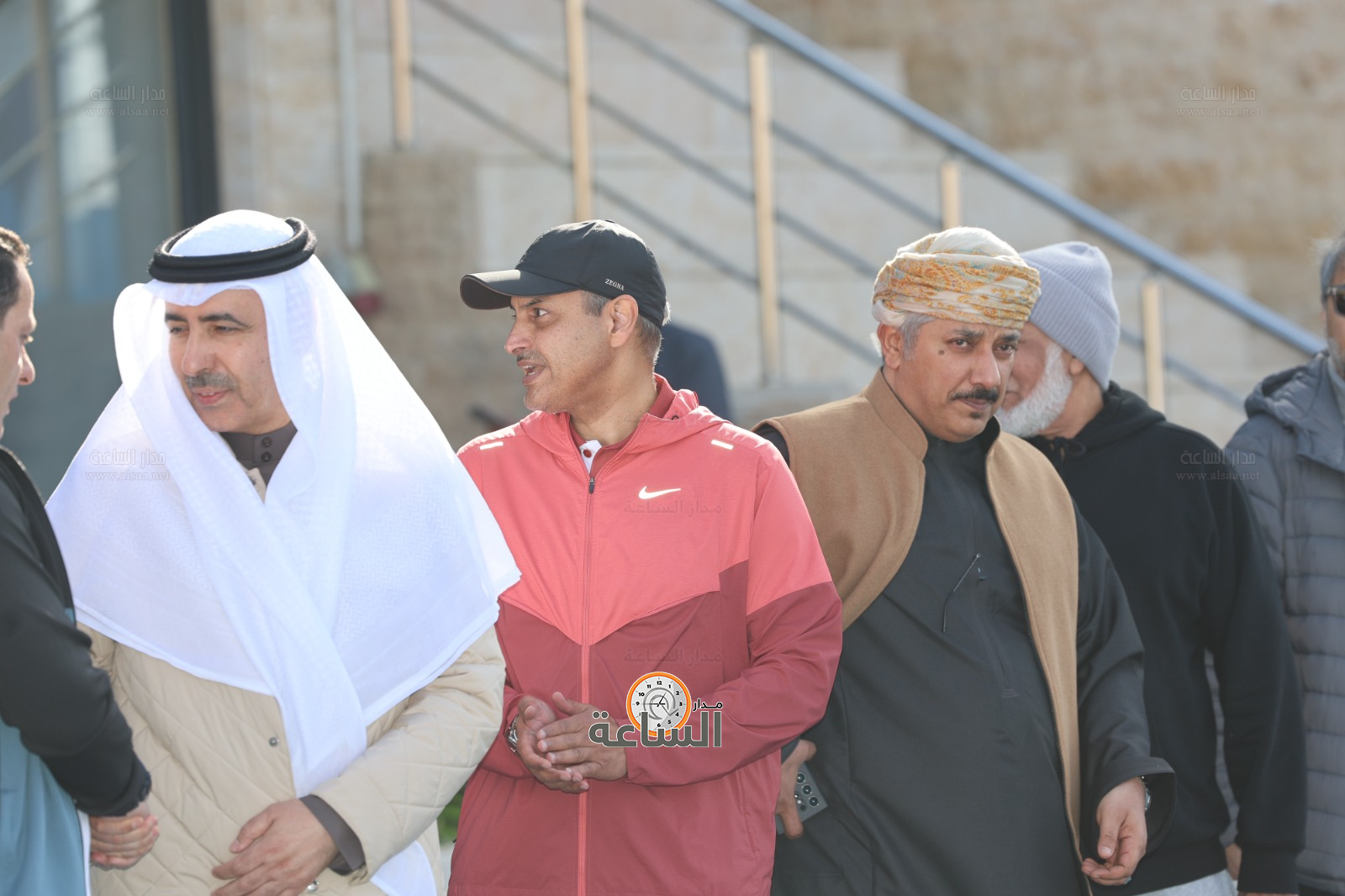 Madar Al-Saa Images 0.4564928446359119