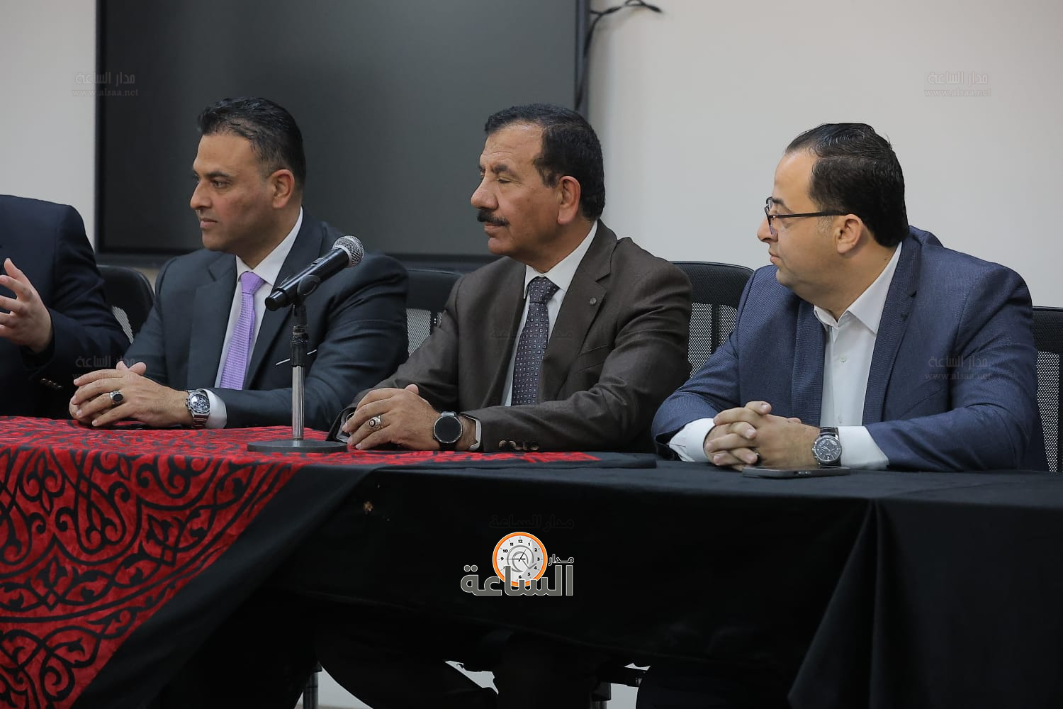 Madar Al-Saa Images 0.27772259860637916