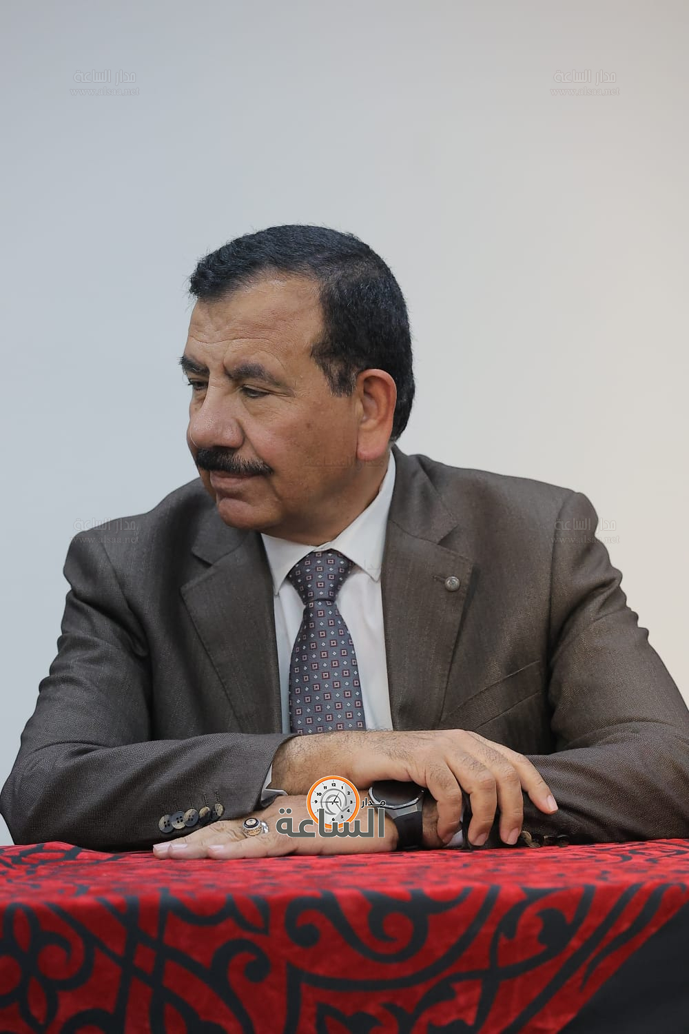 Madar Al-Saa Images 0.18540545374373762