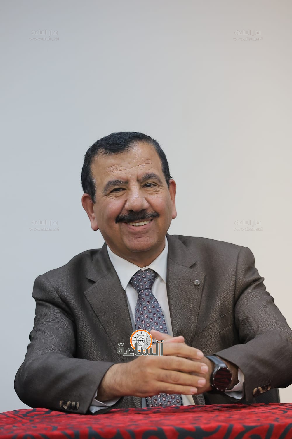 Madar Al-Saa Images 0.9778687607319033