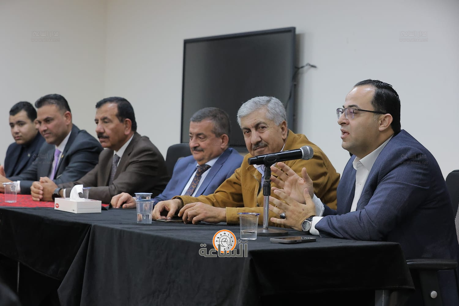 Madar Al-Saa Images 0.9599718057948198