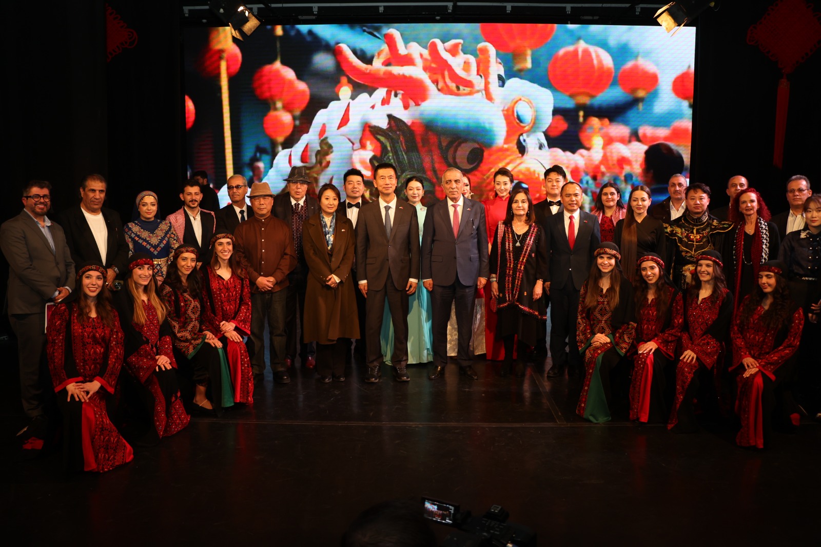 Madar Al-Saa Images 0.337887362919184