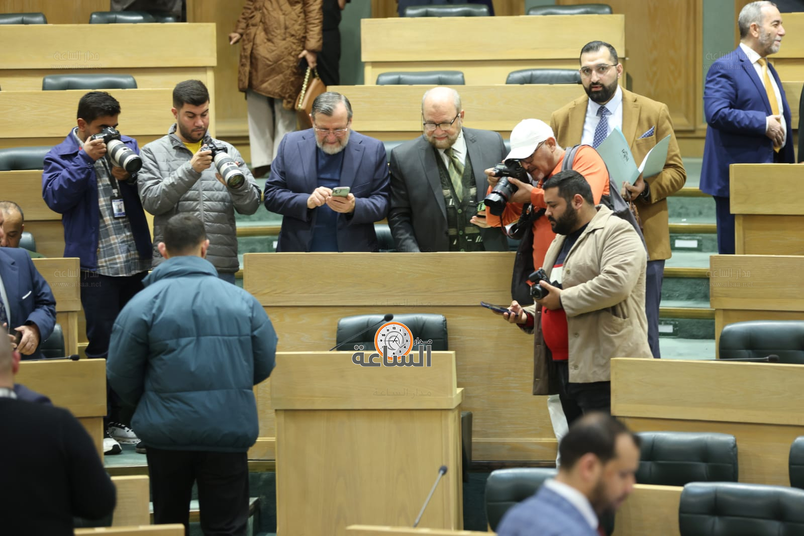 Madar Al-Saa Images 0.36162706536648015