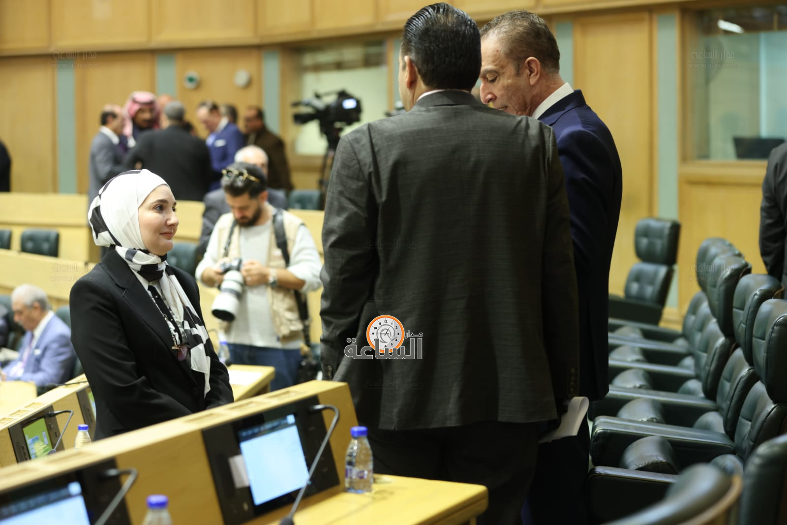 Madar Al-Saa Images 0.18987780498802742