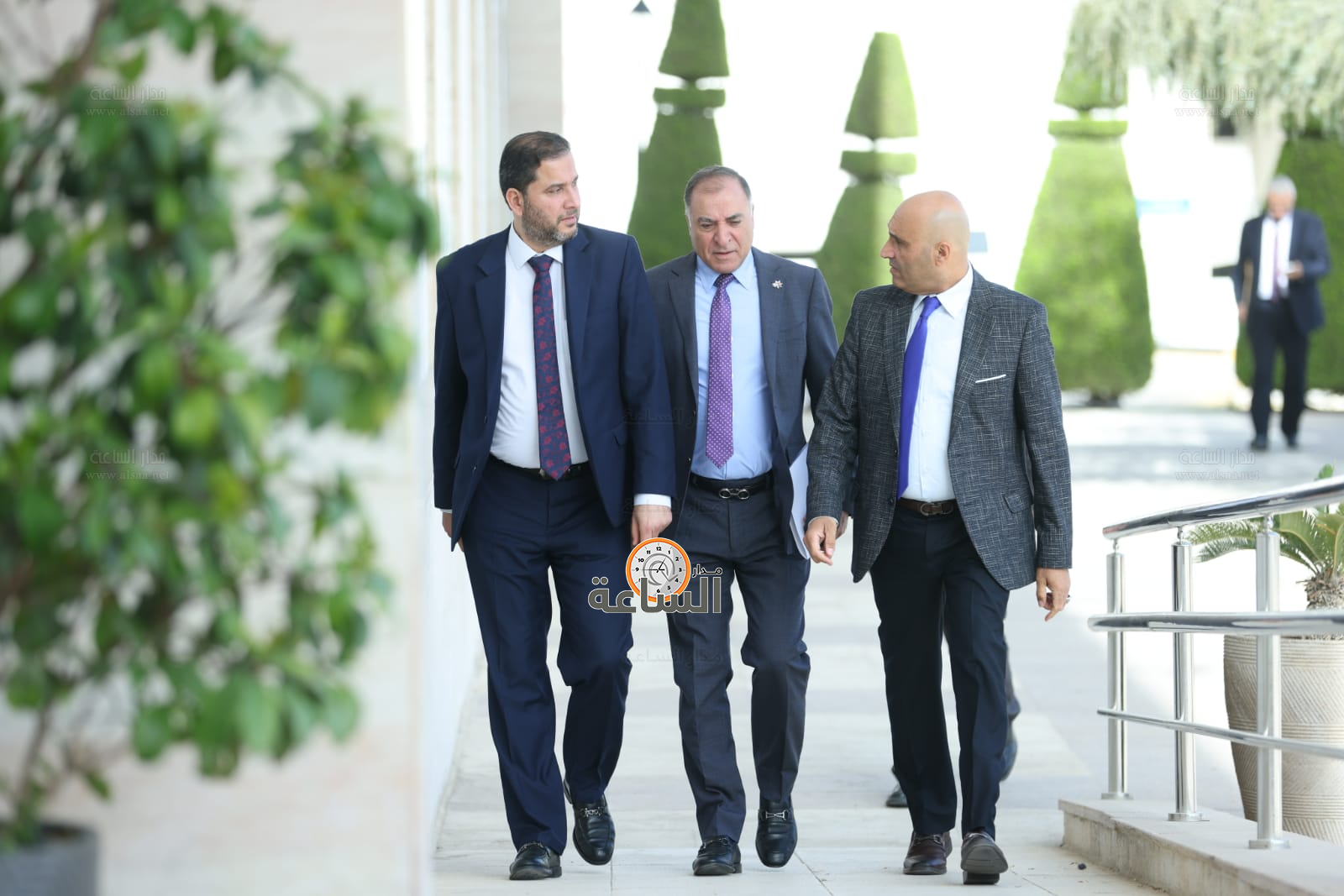 Madar Al-Saa Images 0.7548102328596303