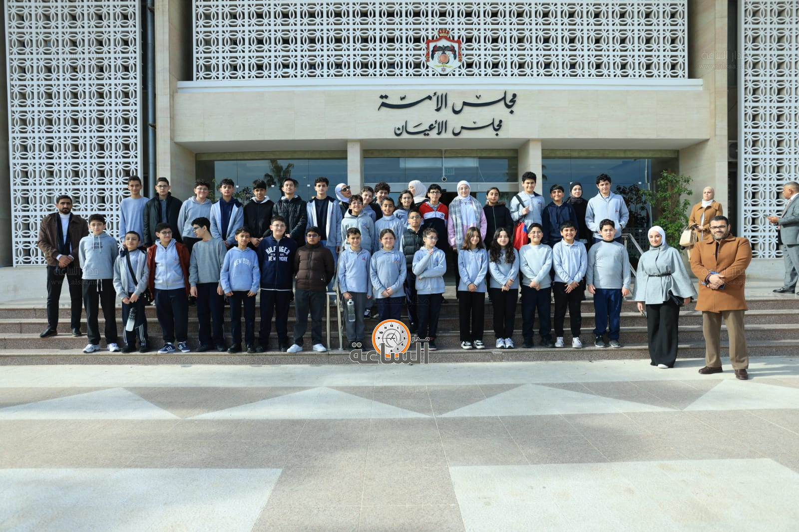 Madar Al-Saa Images 0.78329643752533