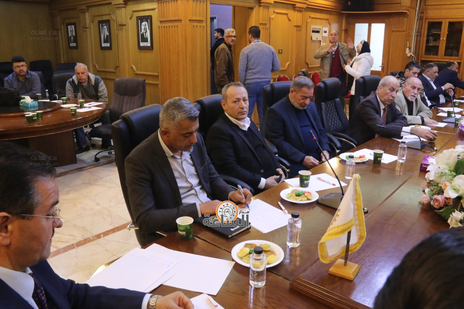 Madar Al-Saa Images 0.494817268720248