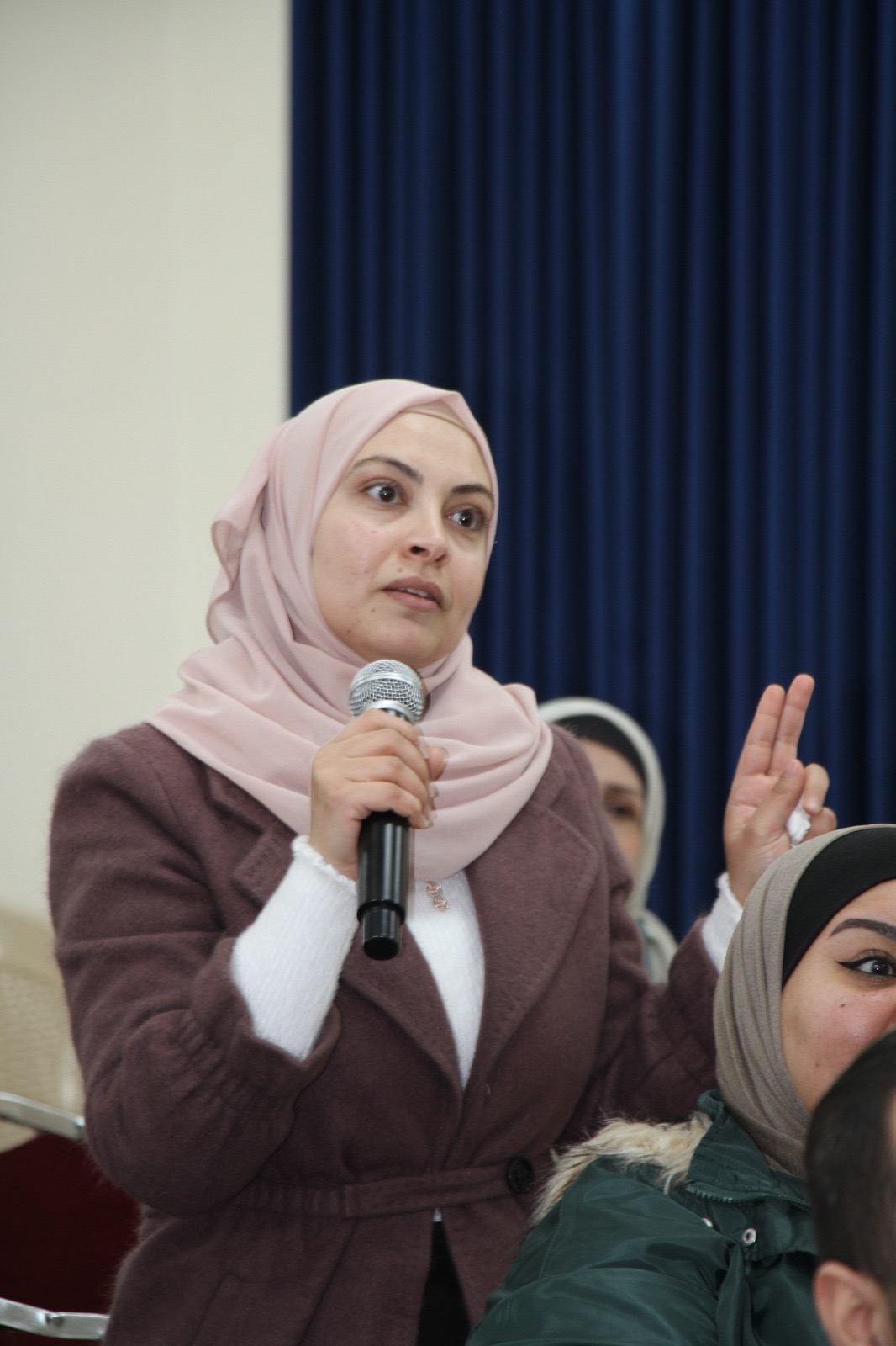 Madar Al-Saa Images 0.6890710589500499